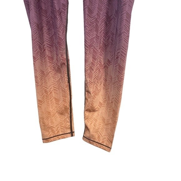 AR-33 Womens Gray Purple Ombre High Waist Legging Size Medium - Picture 3 of 11